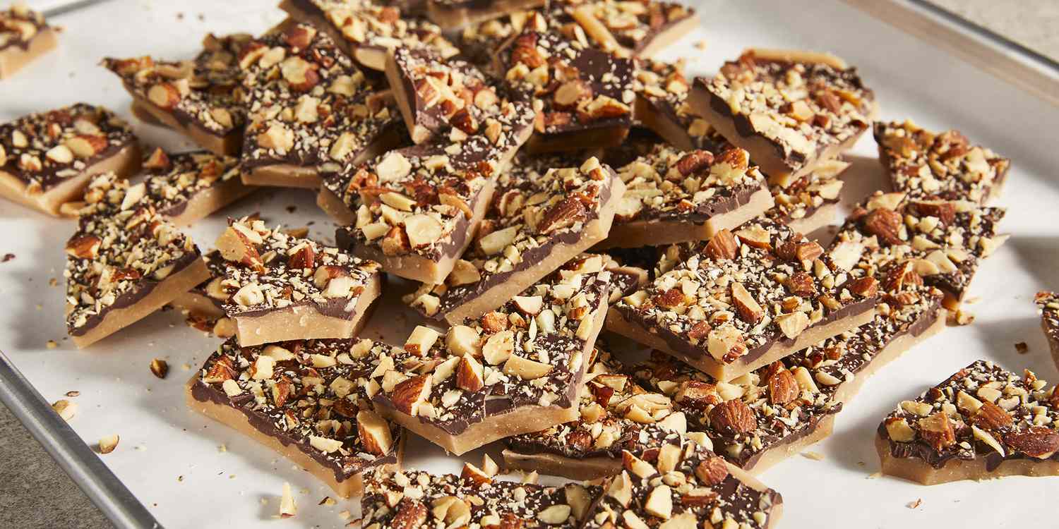 Easy Homemade Toffee: Your Go-To Holiday Candy Recipe
